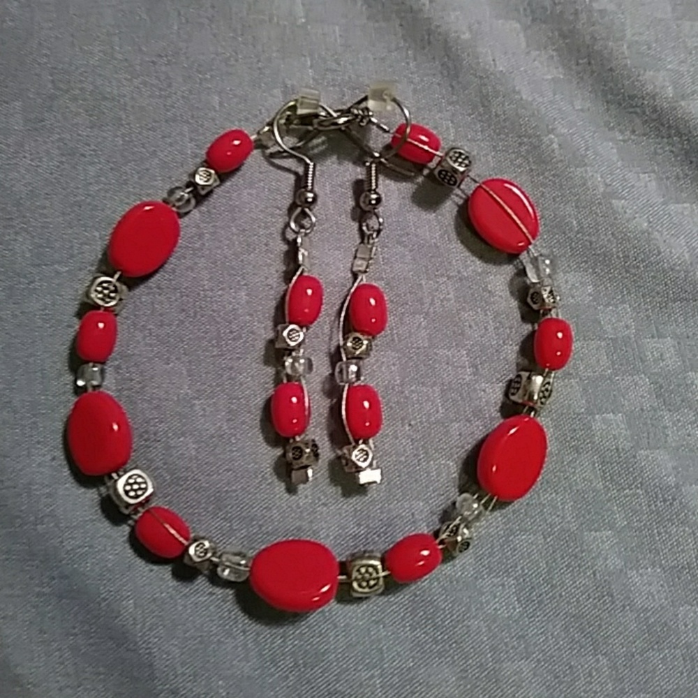 Jewelry88 Boutique Bracelet & Earing Set
